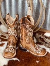 Load image into Gallery viewer, Emma Cowboy Boots - Youth