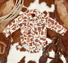 Load image into Gallery viewer, Wacey Camo Pearl Snap