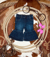 Load image into Gallery viewer, Jane Flare Jeans