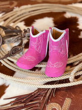 Load image into Gallery viewer, Pink Casanova Lil’ Stompers
