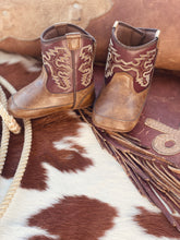 Load image into Gallery viewer, Blake Baby Buckers