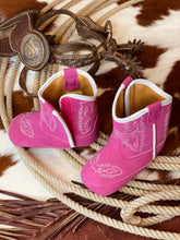 Load image into Gallery viewer, Pink Casanova Lil’ Stompers