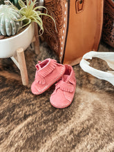 Load image into Gallery viewer, Minnetonka Front Strap Bootie - Pink