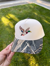Load image into Gallery viewer, Duck Snap Back
