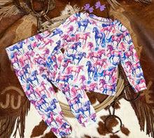 Load image into Gallery viewer, Wildest Dreams Pj’s - 2 Piece
