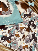 Load image into Gallery viewer, Concho Cowgirl Set
