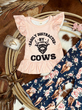 Load image into Gallery viewer, Easily Distracted By Cows Set
