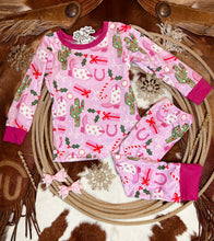 Load image into Gallery viewer, Pink Christmas Pj’s
