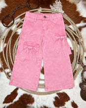Load image into Gallery viewer, Bow-tiful Pink Jeans
