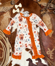 Load image into Gallery viewer, Amber Ruffle Pj’s
