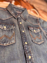 Load image into Gallery viewer, Wrangler Denim Pearl Snap
