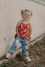 Load image into Gallery viewer, Mackey Capris
