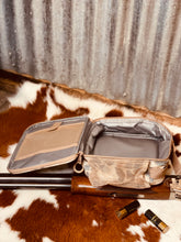 Load image into Gallery viewer, Pintail Camo Lunch Box
