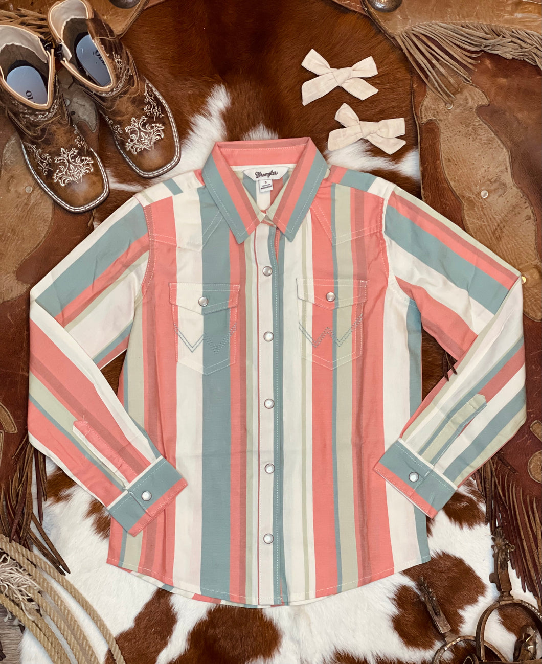 Lainey Vintage Pearl Snap