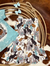 Load image into Gallery viewer, Concho Cowgirl Set
