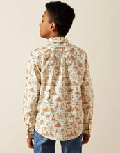 Load image into Gallery viewer, Punchy Button Up
