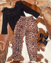 Load image into Gallery viewer, Lady Leopard Joggers
