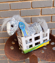 Load image into Gallery viewer, Breyer Showstopper Horses
