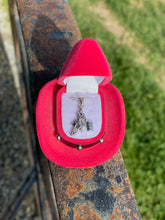 Load image into Gallery viewer, Barrel Racer Necklace
