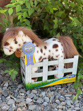 Load image into Gallery viewer, Breyer Showstopper Horses
