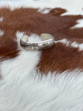 Load image into Gallery viewer, Elvira Silver Cuff
