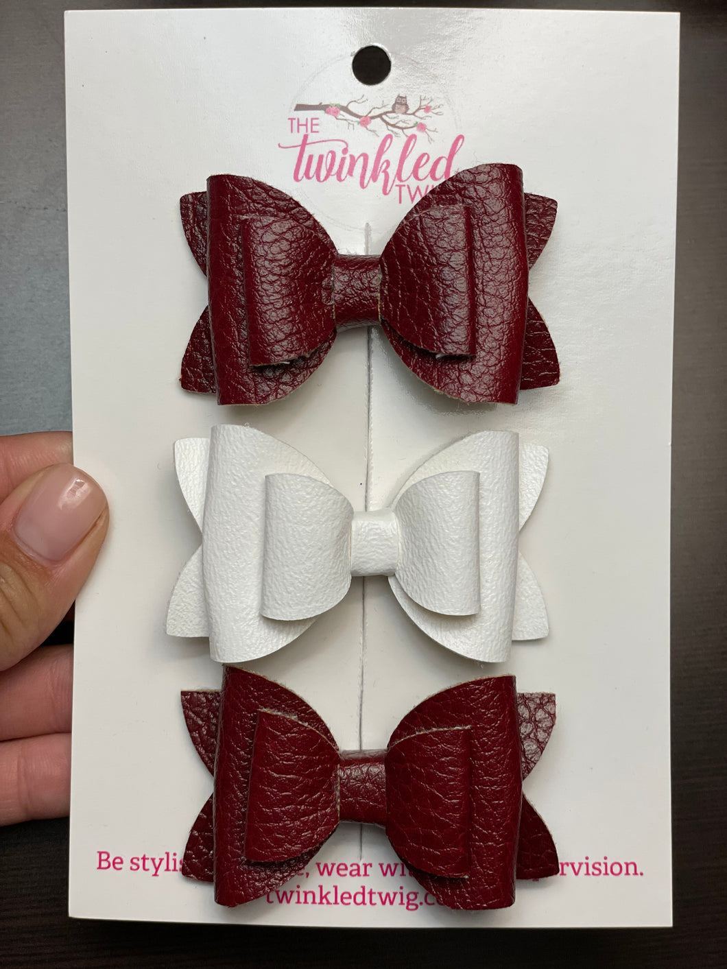 Sweet Sangria Bow Set